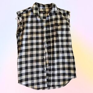 Sleeveless black and white plaid button-up with side zippers, mens size small
